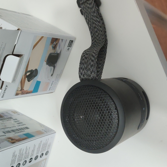 Sony SRS-XB13 Extra BASS Wireless Portable Speaker IP67 Waterproof Bluetooth - Picture 2 of 5